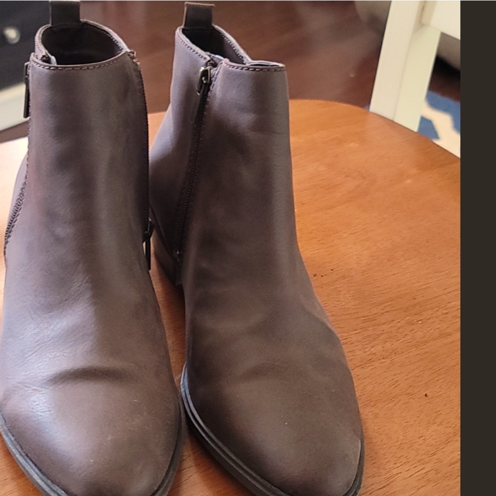 Women’s ankle boots